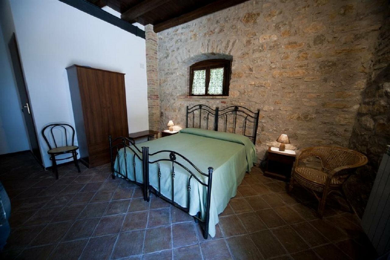 Agriturismo Sant'Agata Piana Degli Albanesi Exteriér fotografie